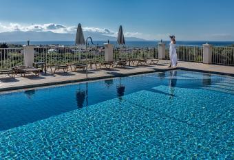 Cretan Blu Platanias has Balcony rooms