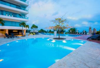 Sonesta Hotel Cartagena allows 18 year olds to book a room