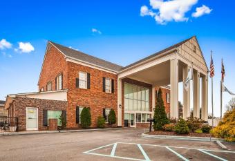 Best Western Hendersonville Inn has Smoking rooms