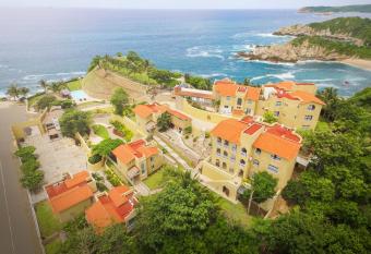 Villas & Resort Luz de Luna has Balcony rooms