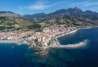 B&B dei Murales has Balcony rooms