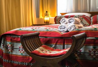 Petra Hotel allows 18 year olds to book a room