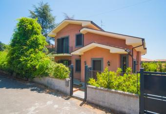 B&B La Rena Rossa allows 18 year olds to book a room