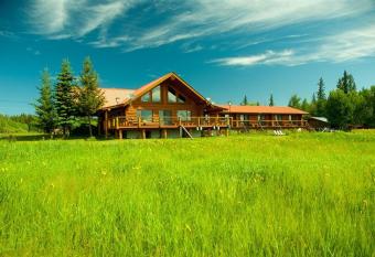 Cariboo Log Guest House has Balcony rooms