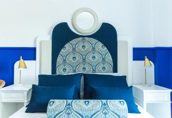 Georgioupolis Plaza Suites has Balcony rooms