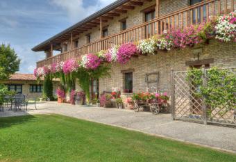 Agriturismo Albafiorita has Balcony rooms