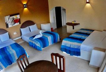Hotel Bahia Huatulco has Balcony rooms