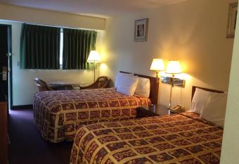 Days Inn By Wyndham York Alabama has Smoking rooms