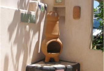 Les Artistes Inn has Balcony rooms