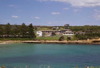 Southern Ocean Motor Inn allows 18 year olds to book a room