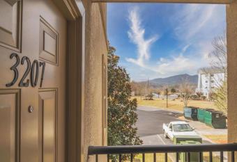 MVC - Unit 3207 - Happy Place has Balcony rooms