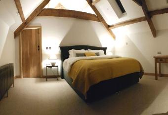 Shave Farm has Balcony rooms