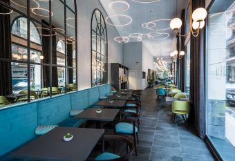 Intelier Victoria allows 18 year olds to book a room