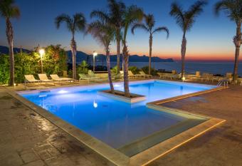 Petruso Resort has Balcony rooms