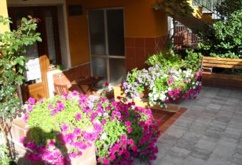 Villa mena pompei has Balcony rooms