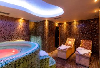 Olympic Apartments Wellness & Spa allows 18 year olds to book a room