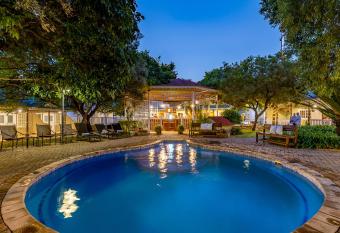 Little Pilgrims Boutique Hotel has Balcony rooms