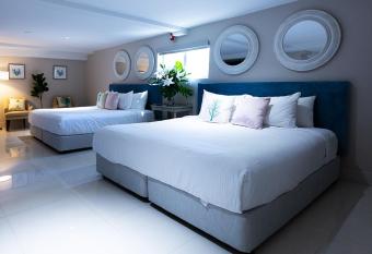 Hotel Harrison allows 18 year olds to book a room