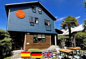 Casa Azul Hostel has Balcony rooms