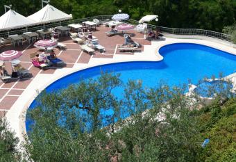 Hotel L Ulivo has Balcony rooms