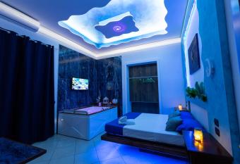 Pompei Luxury Rooms has Balcony rooms