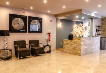 Guesthouse Bocage allows 18 year olds to book a room