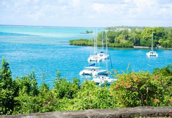 Boutique villa on the rocks allows 18 year olds to book a room
