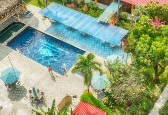 Hotel Puerto Ballesta has Balcony rooms