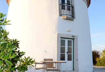 Ha Mar ao Luar has Balcony rooms