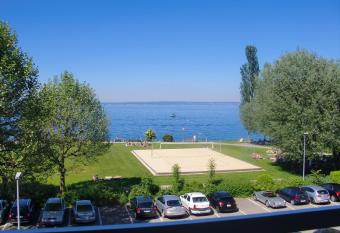 Horn Bodensee allows 18 year olds to book a room