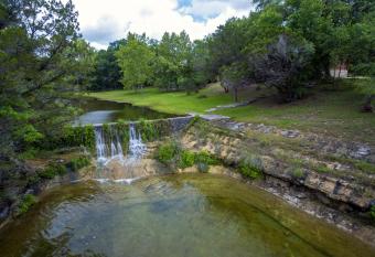 Falls Log Home has Balcony rooms