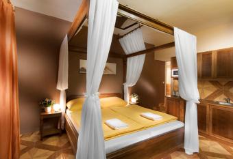 Penzion V Roklich & Apartmens V Roklich has Balcony rooms