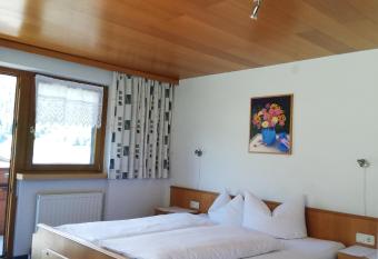 Haus Ritter 286 allows 18 year olds to book a room