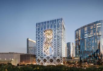 City of Dreams - Morpheus allows 18 year olds to book a room