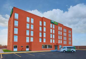City Express Junior by Marriott Mexicali allows 18 year olds to book a room