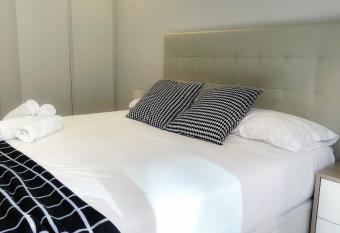 Caminando al Guggenheim by Urban Hosts has Balcony rooms