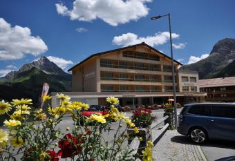 Hotel Walserstube has Balcony rooms