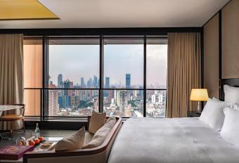 Bulgari Hotel Shanghai has rooms with a private hot tub
