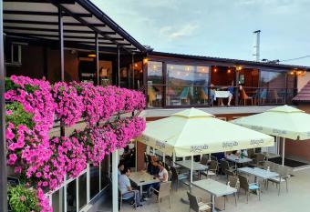 Kompleks Fontana has Balcony rooms