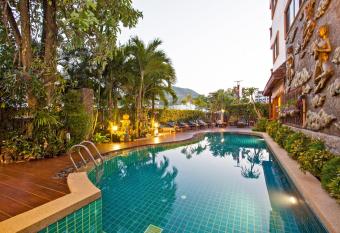 Orchid Garden Hotel allows 18 year olds to book a room