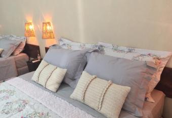 Pousada das Palmeiras allows 18 year olds to book a room