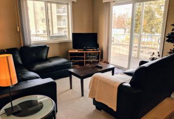 Quiet Condo close to WEM w/ A/C & U/G Parking has Balcony rooms