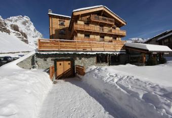 Hotel Miravidi a Cervinia has Balcony rooms