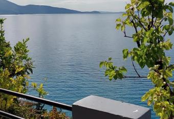 Blue View has Balcony rooms