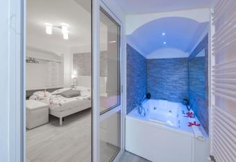 Terra Mia has Balcony rooms