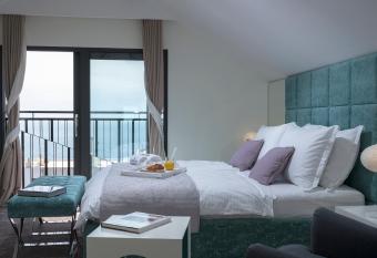 Green Room allows 18 year olds to book a room