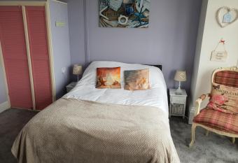 Henrys on the Prom has Balcony rooms