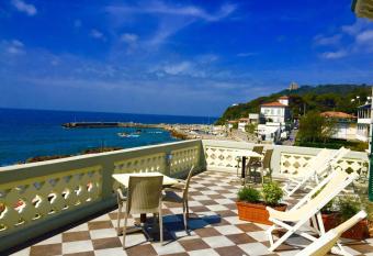 Locanda Garzelli allows 18 year olds to book a room