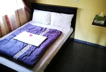 Dumeros has Balcony rooms