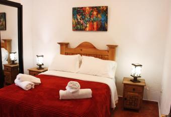 Casa Azuela & Valencia Guanajuato Centro has Balcony rooms